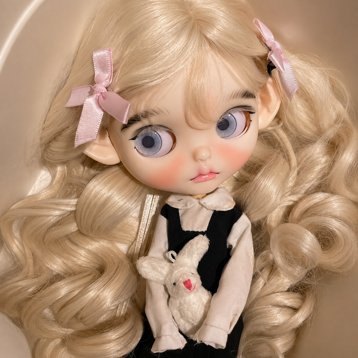 Customized Blythe Doll Full Set – Handmade Doll with Wig, Outfit & 19-Joint Body