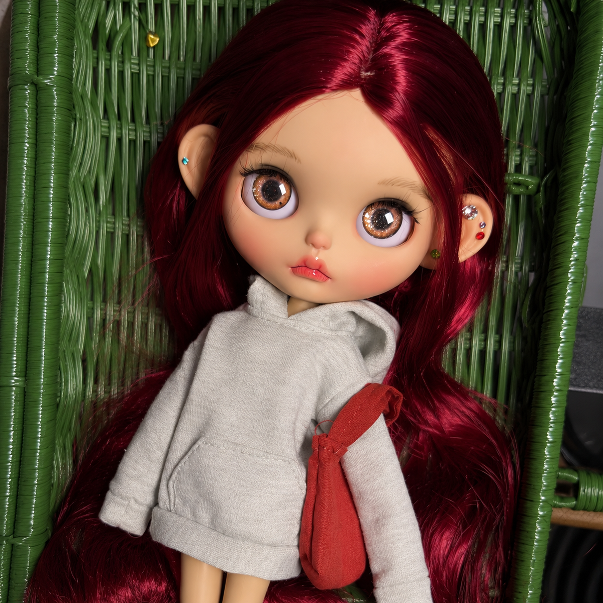 Customized Blythe Doll Full Set – Handmade Doll with Wig, Outfit & 19-Joint Body