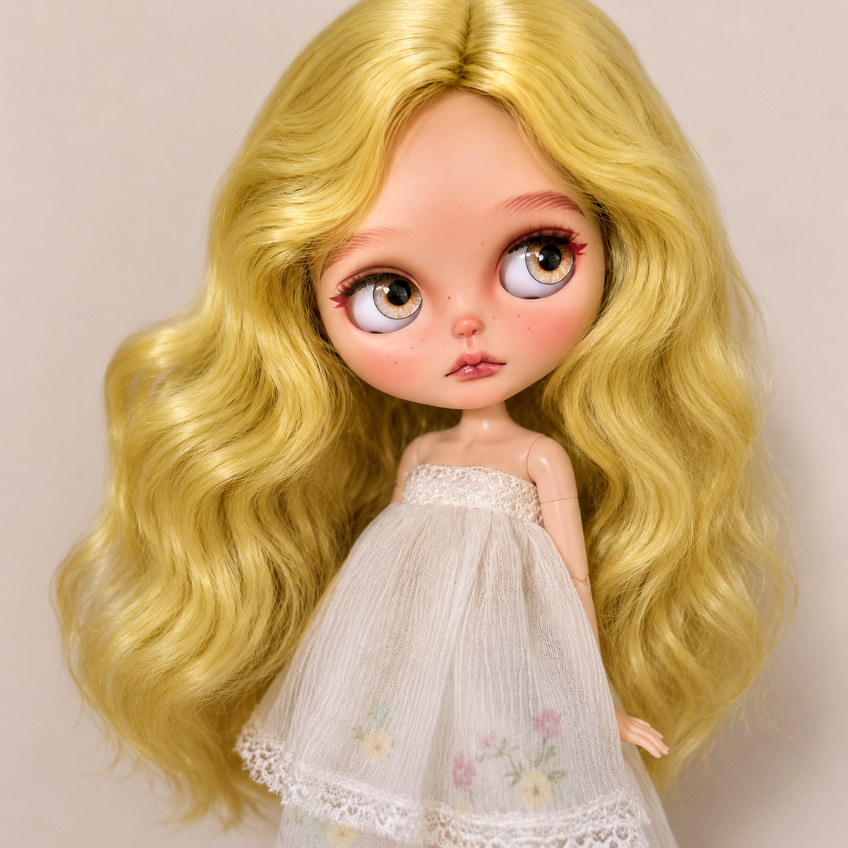Customized Blythe Doll Full Set – Handmade Doll with Wig, Outfit & 19-Joint Body