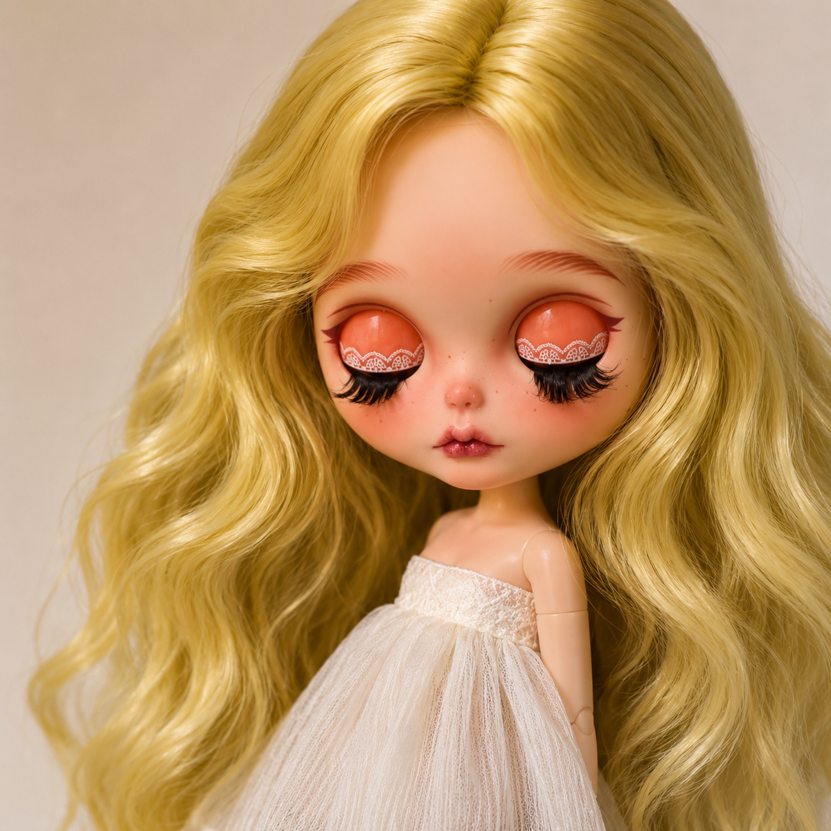 Customized Blythe Doll Full Set – Handmade Doll with Wig, Outfit & 19-Joint Body