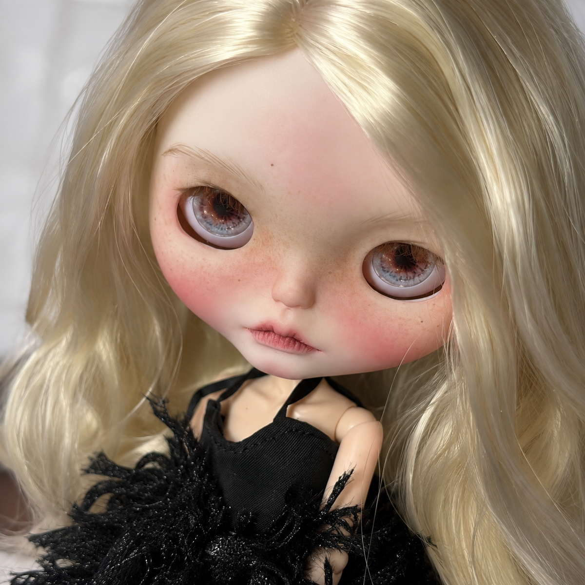 Customized Blythe Doll Full Set – Handmade Doll with Wig, Outfit & 19-Joint Body