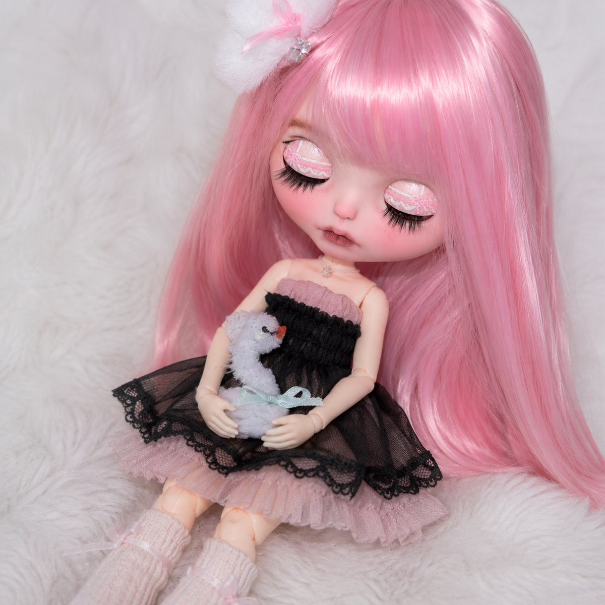 Customized Blythe Doll Full Set – Handmade Doll with Wig, Outfit & 19-Joint Body
