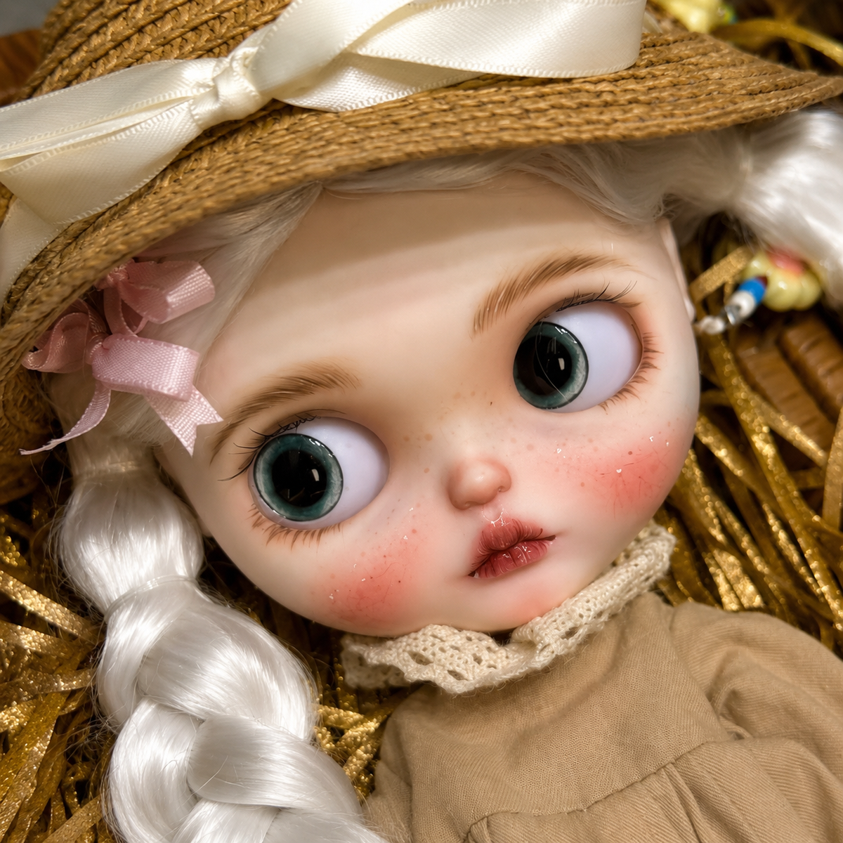 Customized Blythe Doll Full Set – Handmade Doll with Wig, Outfit & 19-Joint Body