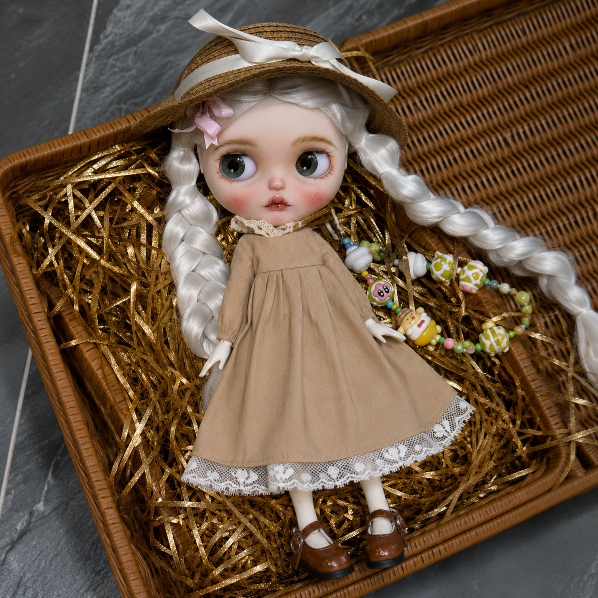 Customized Blythe Doll Full Set – Handmade Doll with Wig, Outfit & 19-Joint Body