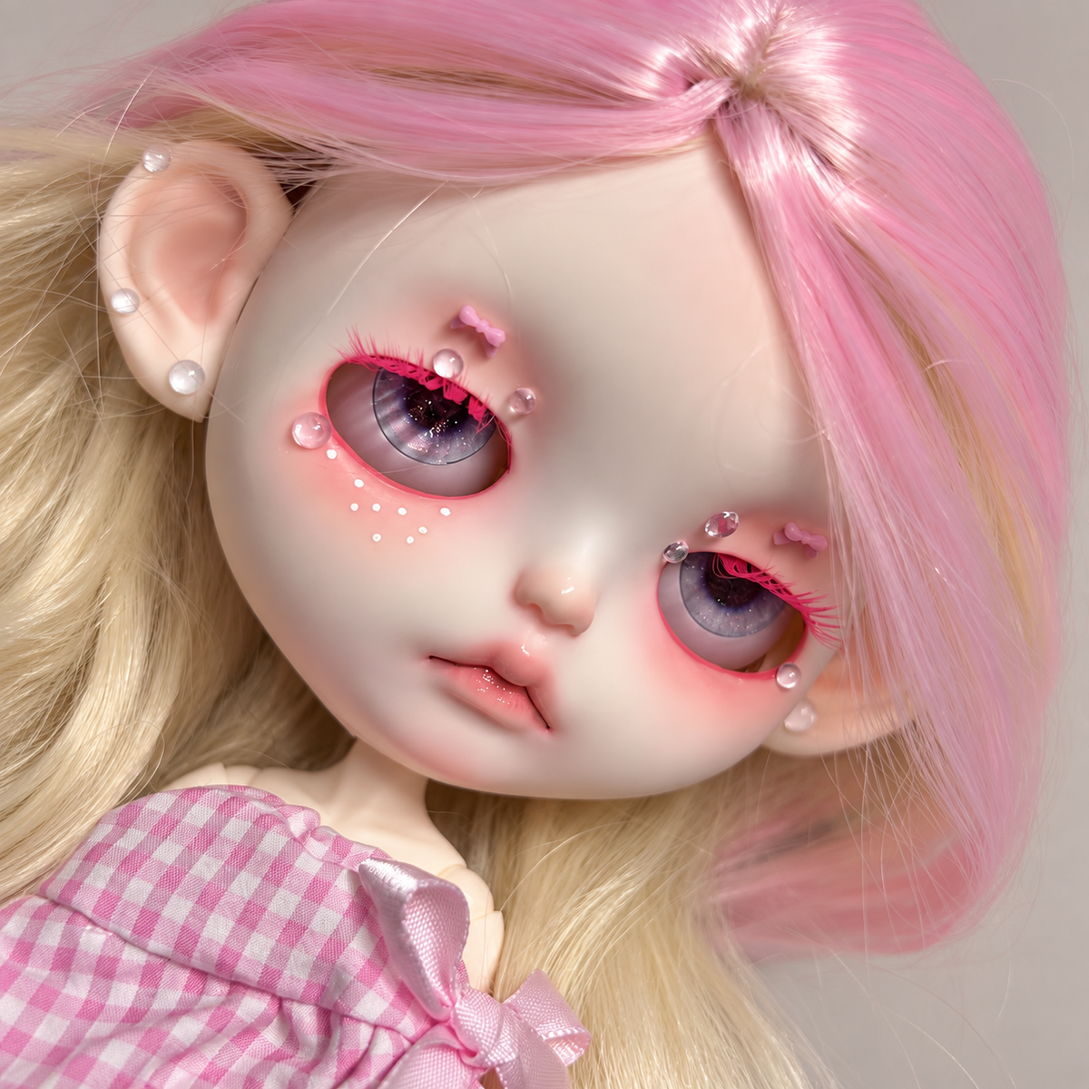 Customized Blythe Doll Full Set – Handmade Doll with Wig, Outfit & 19-Joint Body