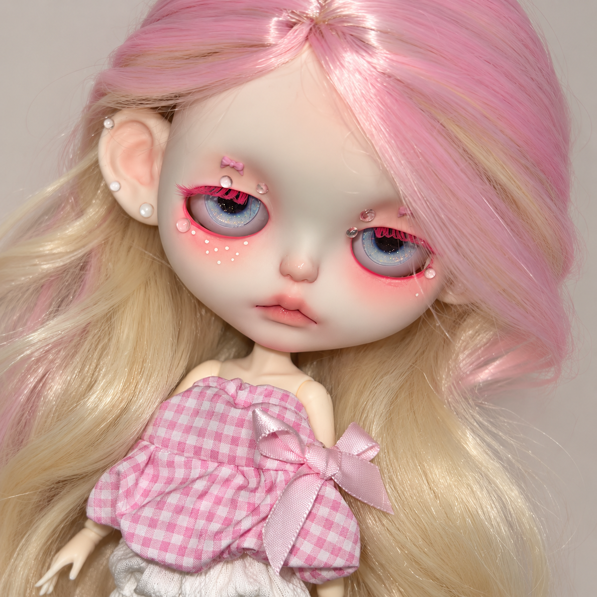 Customized Blythe Doll Full Set – Handmade Doll with Wig, Outfit & 19-Joint Body