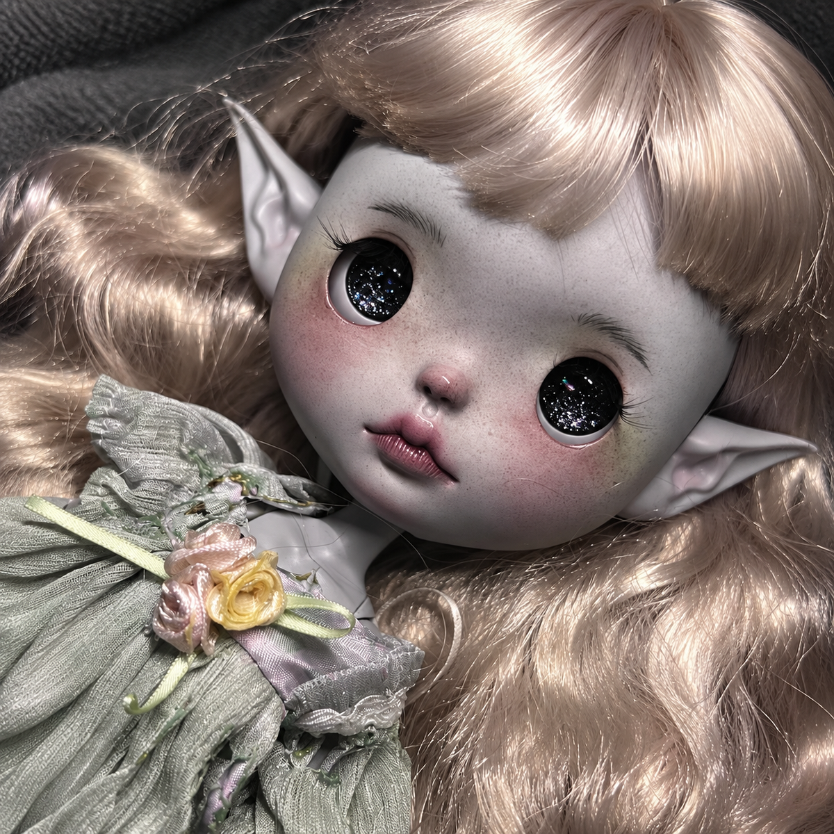 Customized Blythe Doll Full Set – Handmade Doll with Wig, Outfit & 19-Joint Body