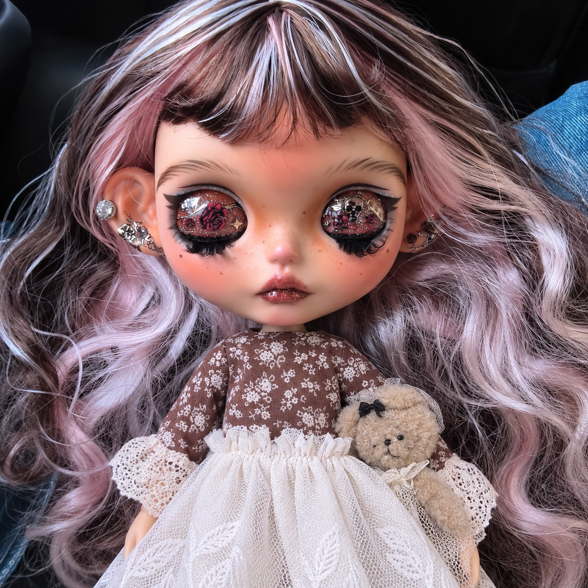 Customized Blythe Doll Full Set – Handmade Doll with Wig, Outfit & 19-Joint Body