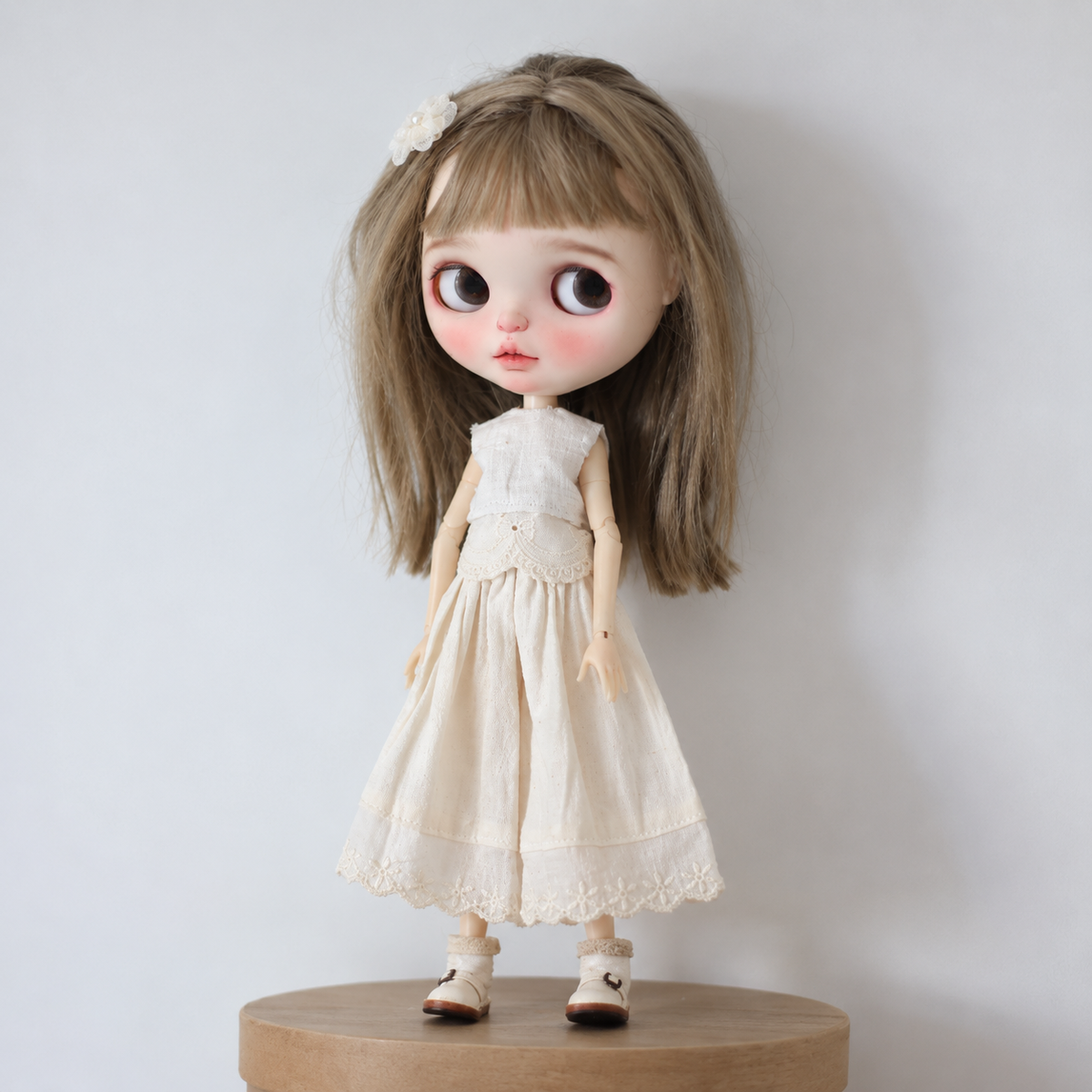 White Embroidered Vest & Pants Set for Blythe OB22 OB24 Dolls