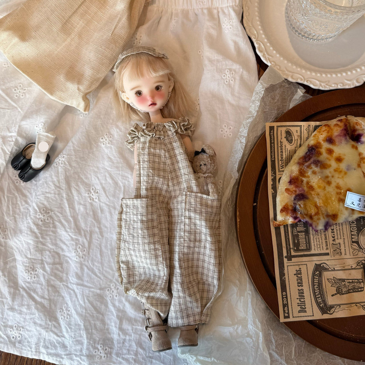 Cotton Linen Doll Jumpsuit for Blythe OB22 OB24 Azone - handmade by Umberloom Studio, view 4 of 5
